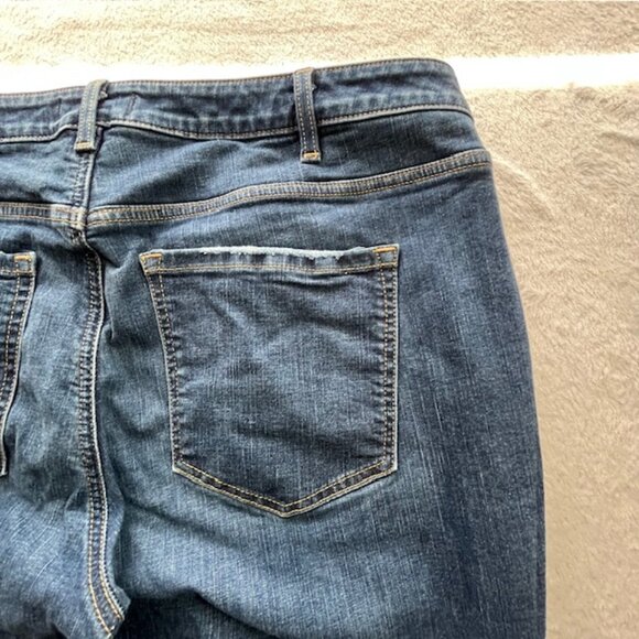 Lane Bryant Dark Wash Distressed Super Stretch Skinny Jeans- Size 22P - Picture 7 of 10